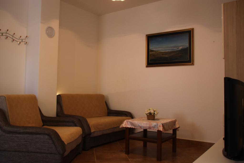 Mediterranean Oasis Apartments باشْكا المظهر الخارجي الصورة