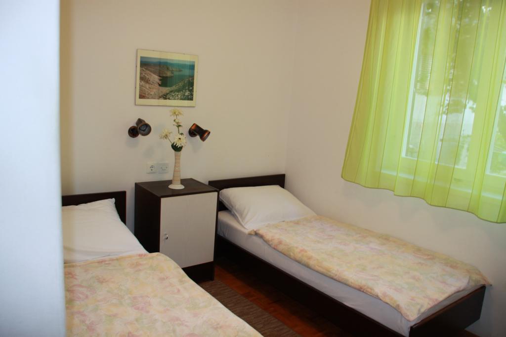 Mediterranean Oasis Apartments باشْكا المظهر الخارجي الصورة
